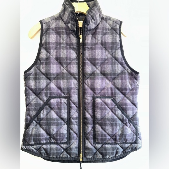 J Crew Excursion Down Puffer Quilted Vest Purple Black Plaid Women's Small - Picture 1 of 5
